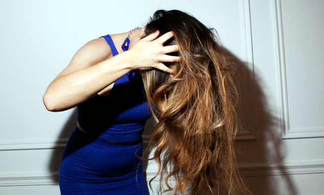 flip your hair flirt These tricks will leave everyone wondering what you did to your hair to make it look so amazing flip the bobby pin over so that the wavy side is against your head. flip your hair flirt These tricks will leave everyone wondering what you did to your hair to make it look so amazing flip the bobby pin over so that the wavy side is against your head.